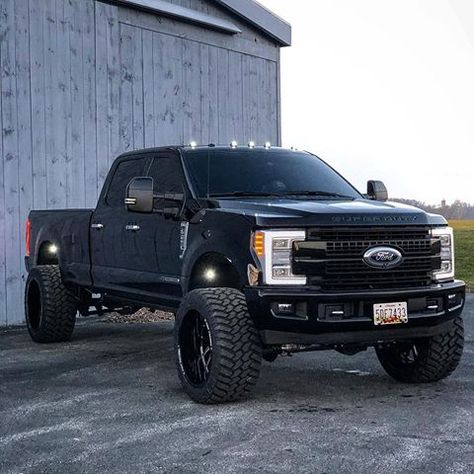 #WideWheelWednesday #Tyra #6point7 #RBPForged #Uzis #24x14 #stance #375s #width #girth #allthestance Ford F250 Diesel, Future Mood, Truck Builds, Ford Super Duty Trucks, Trucks Lifted, Country Trucks, Custom Lifted Trucks, Ford Diesel, Trucks Lifted Diesel