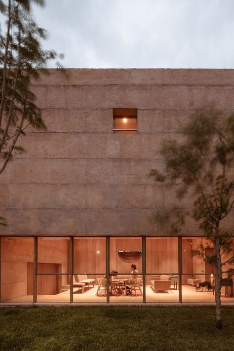 Gallery of Tejocote House / González Muchow Arquitectura - 20 Concrete Siding, Deco Boheme Chic, Rammed Earth Wall, Concrete Architecture, Concrete Home, Rammed Earth, Vernacular Architecture, Architectural Section, Concrete House