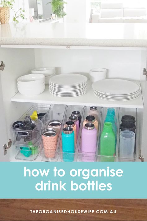 Organisation, Drink Bottle Organization, Drinks Bottle Storage, Smoothie Storage Ideas, How To Organize Water Bottles, Bottle Organization Kitchen, Drink Packet Organization, Water Bottle Organization Ideas, Drink Storage Ideas