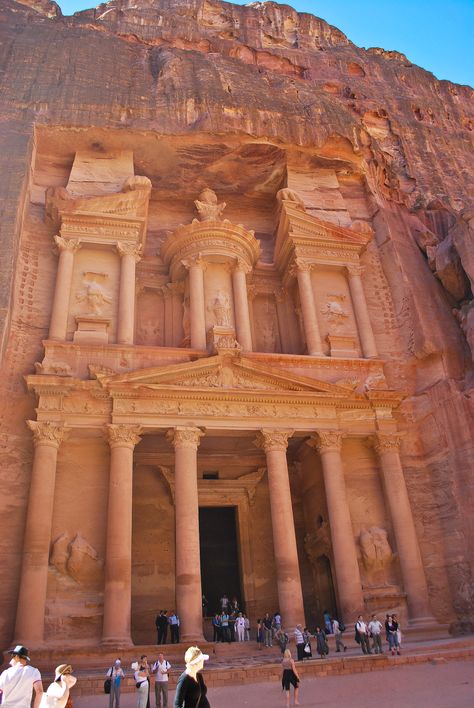 City Of Petra, The Lost City, Petra Jordan, Round The World, Lost City, Historical Place, Ancient Cities, Dream Destinations, Unesco World Heritage Site