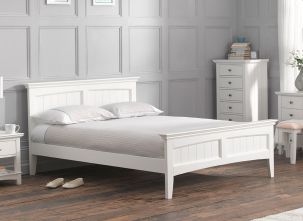 White Double Bed Frame, White Wood Bed, White Double Bed, Japandi Bedroom Design, White Wooden Bed, Wooden King Size Bed, Platform Bed Designs, Cozy Colors, Solid Wood Bed Frame