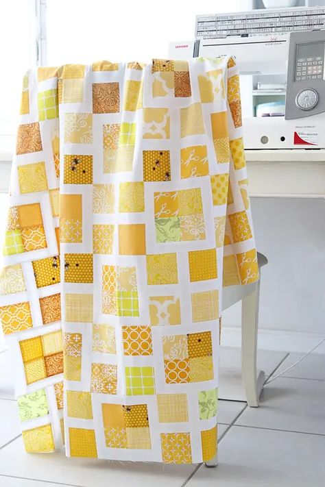 Yellow Quilts Color Combinations, Yellow Quilts Patterns, Colour Trends For 2023, Yellow And White Quilts, Yellow And Grey Quilt Ideas, Yellow And Green Quilt, Magenta Colour, Quilts With Yellow Background, Magenta Fabric