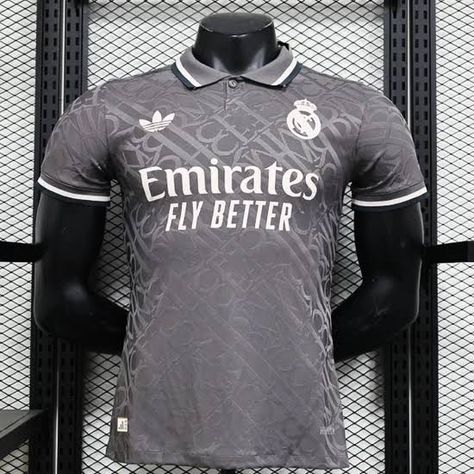 Real Madrid Third Kit, Real Madrid Jersey, Madrid Jersey, Real Madrid Players, Football Kits, Black Accents, Football Jerseys, Fc Barcelona, Outdoor Apparel