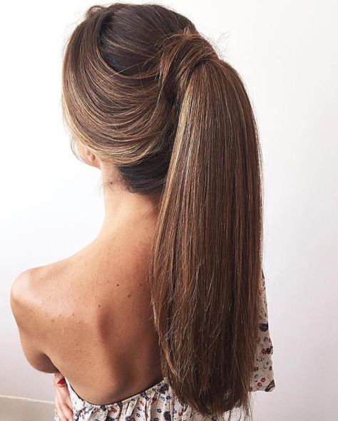 Sleek Ponytail For Long Thick Hair Beautiful Ponytail, Pony Hairstyles, High Ponytail Hairstyles, Sleek Ponytail Hairstyles, Classic Updo, Sleek Ponytail, Ponytail Styles, Modern Hairstyles, Thick Hair