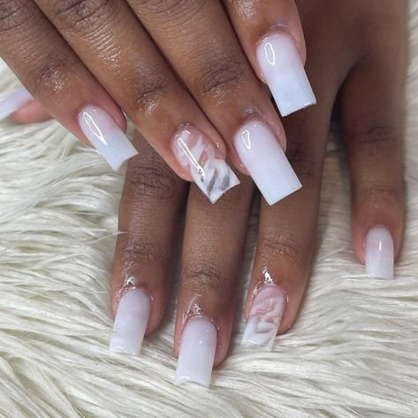 Marble And White Nails, Birthday Nails Square White, Short White Square Nails With Designs, Short Square Acrylic Nails Milky White, Milky White Nails With Marble, Light Pink And White Marble Nails, Marble Nails Medium Length, Plain White Nails With Design, Acrylic Marble Nail Designs