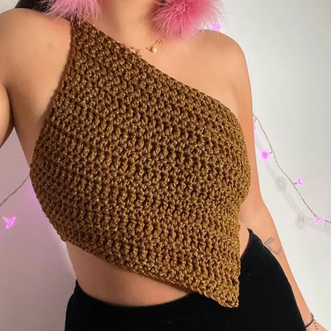 Crochet designs 🧶 on Instagram: "Beautifully made🤎🤎 @hookedbylou #crochetdesign #crochet" Knitted Tops For Women, One Shoulder Crochet Top, Crochet Top Outfit Ideas, Crochet Top Back, Tops En Crochet, Tops To Crochet, Crochet Crop Top Outfit, Haut Crochet, Crochet Tops Ideas