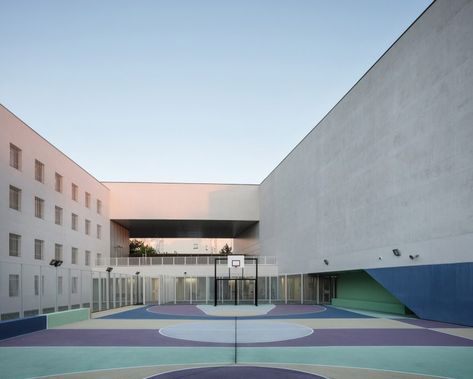 Minimum security prison made of steel has pastel-coloured sports court Cell Room, Prison Design, Prison Architecture, Small Mansion, Sports Court, Interior Detailing, Prison Inmates, Metal Facade, Future Architecture