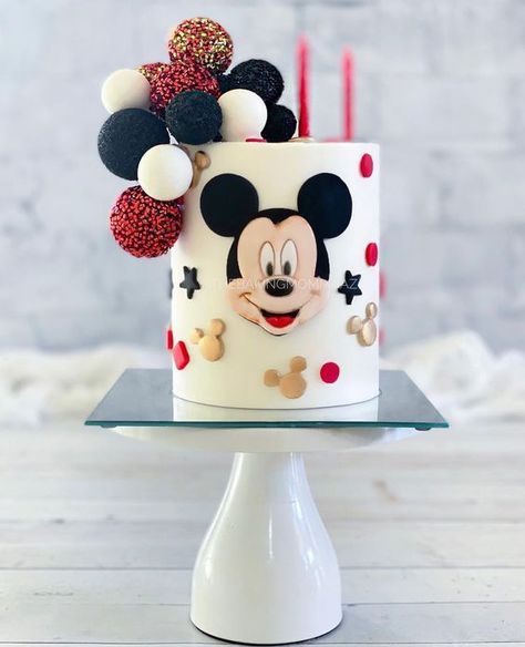 Bolo Do Mickey Mouse, Mickey Birthday Cakes, Γενέθλια Mickey Mouse, Miki Mouse, 12th Birthday Cake, Twodles Birthday, Boys 1st Birthday Cake, Baby Boy Birthday Cake, Mickey Mouse Themed Birthday Party