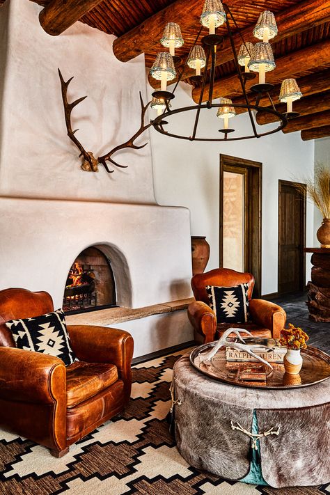 Luxury Southwest Decor, Southwestern Lodge Decor, Bishops Lodge Santa Fe, Southwestern Style Interior, Santa Fe Design Style, Southwestern Mantle Decor, Southwestern Living Room Santa Fe Style, Urban Cowboy Interior Design, Southwest Cabin Decor