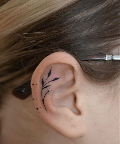 Helix Ear Tattoos For Women, Pretty Ear Tattoos For Women, Leaves Ear Tattoo, Ear Tattoo Leaves, Geometric Ear Tattoo, Small Inner Ear Tattoo, Tattoo On Ear Cartilage, Ear Cartilage Tattoo, Ear Tattoos For Women Inner