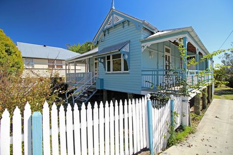 Ipswich Qld, Queenslander House, State School, Public Building, House Sold, Home Inspection, St Joseph, Private School, House Inspo