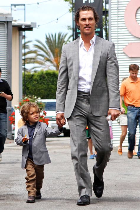 To celebrate Father's Day this Sunday, click through to take a look at some of the hottest dads of all time. Man Suit Casual, Father Son Photography, Father Son Outfits, Costume Gris, Father Knows Best, Prom Suits For Men, Mother Daughter Matching Outfits, Man In A Suit, Mother Daughter Outfits