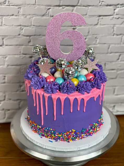 Birthday Cake Dance Theme, Sweet Sassy And Six Birthday Cake, Disco Birthday Cake Ideas, Disco Cakes Birthday, Pink Disco Cake, Disco Cake Ideas, Dance Party Cake, Disco Themed Cake, Disco Party Cake