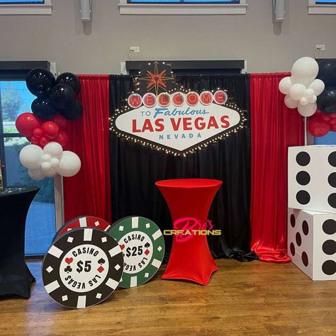 Casino Theme Birthday Party, Las Vegas Themed Party, Vegas Themed Party, Vegas Decorations, Vegas Party Decorations, Casino Themed Party, Casino Birthday Party, Vegas Theme Party, Casino Royale Theme