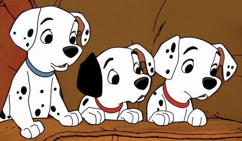 101 Dalmatians, one of my all time favorite Disney movies :) Disney Viejo, 101 Kiskutya, Disney Amor, Lindo Disney, Disney Mignon, 101 Dalmatians Cartoon, Animation Disney, Disney 101 Dalmatians, 디즈니 캐릭터