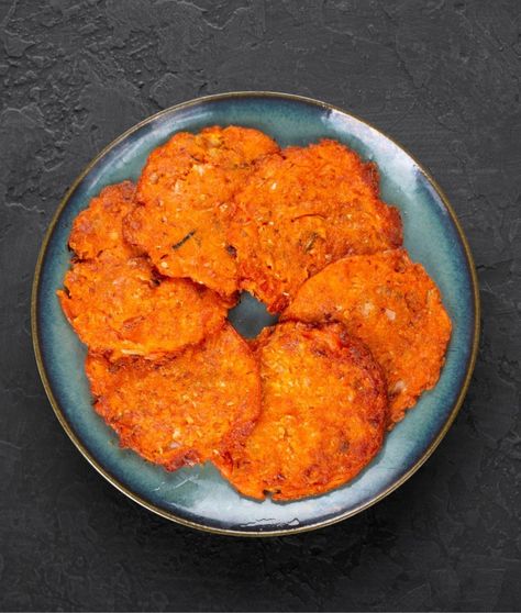 🌶️ Savor the crispy, tangy goodness of Kimchi Jeon (Pan-Fried Kimchi Pancake)! Packed with flavorful kimchi, this savory pancake is perfect for a snack or as a side dish. Order yours now at kmeals.com and enjoy a delicious Korean treat! 🇰🇷✨ #KimchiJeon #KimchiPancake #KoreanFood #KMEALSUS #CrispyDelight #FoodieFavorites #SavorySnacks Kimchi Jeon, Kimchi Pancake, Korean Pancake, Savory Pancakes, Popular Snacks, Meal Delivery Service, Meal Kit, Savory Snacks, Sesame Seeds