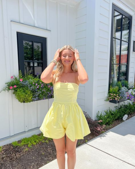 The color of summer🌼�✨🍋☀️ Lilly Romper now live!! Tube Top Romper, Smocked Tube Top, Recruitment Outfits, Free People Romper, Yellow Romper, Scarf Top, Ruffle Romper, Cute Everyday Outfits, Romper Dress