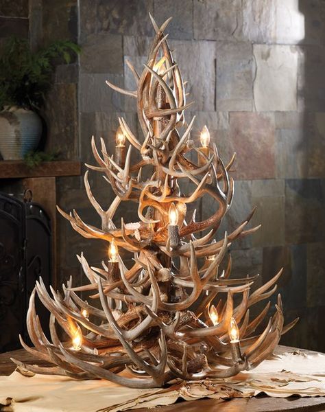 Natal, Antler Christmas Tree, Antler Tree, Antler Ideas, Deer Antler Decor, Antler Christmas, Antlers Decor, Antler Crafts, Shed Antlers