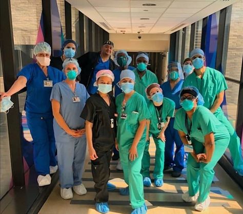 PROUD AMERICAN NURSE on Instagram: “@newyorknurse2020 Another group of healthcare workers at mount sinai hospital in NYC. Mount sinai (like many other nyc hospitals) has been…” Mount Sinai Hospital, Mount Sinai, Proud American, Healthcare Workers, Medical School, Dress Code, Academic Dress, Health Care, Medical