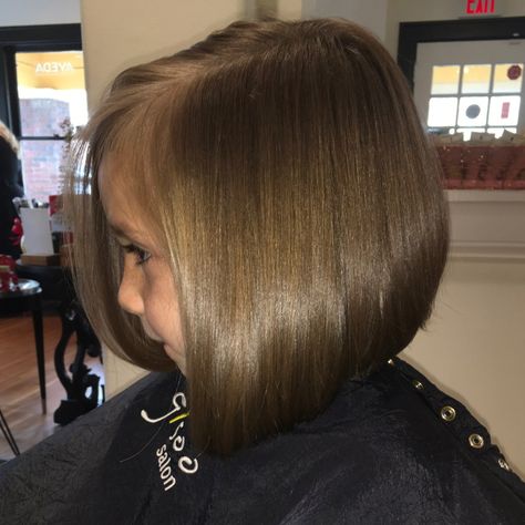 Children Haircuts, Angled Lob, Kids Bob Haircut, Lob Cut, Bob Haircut For Girls, Best Haircuts, Cute Haircuts, Girl Haircut, Bob Hairstyles For Fine Hair