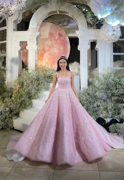 Dresses For 18th Birthday, 18th Birthday Debut, 18th Birthday Dress, Debut Gowns, Looks Kate Middleton, Gowns Dresses Elegant, Princess Ball Gowns, فستان سهرة, Pink Gowns