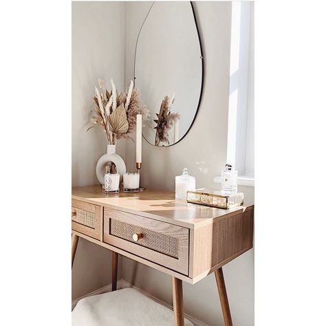 Make up desk ideas