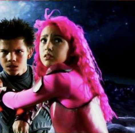 Lava Girl Pfp, Lava Girl And Shark Boy, Shark Boy And Lava Girl, Ig Background, Lava Girl, Shark Boy, Sharkboy And Lavagirl, Old Disney Channel, Spy Kids