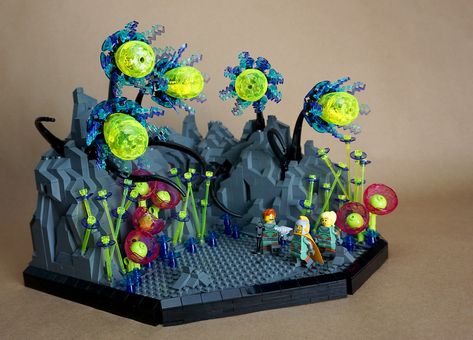 Whatever they offer you, don't feed the plants! Space Plants, Easy Lego Creations, Big Lego, Lego Diy, Lego Ship, Lego Custom Minifigures, Amazing Lego Creations, Lego Craft, Lego Creative