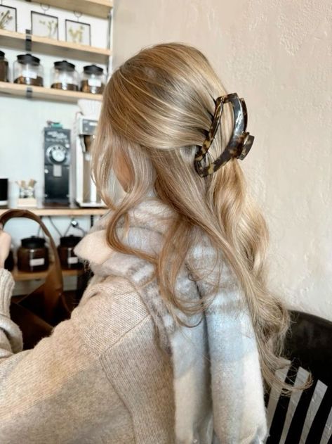 Preppy Hairstyles, Blonde Hair Inspiration, Hair Stylies, Work Hairstyles, Sleek Hairstyles, Easy Hairstyles For Long Hair, Aesthetic Hair, Trendy Hairstyles, Hair Day