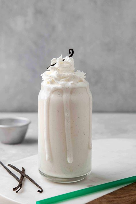 This homemade Starbucks vanilla bean creme frappuccino blended beverage recipe requires no ice cream. Just a handful of simple ingredients. Vanilla Bean Frappuccino Recipe, Starbucks Vanilla Frappuccino, Starbucks Vanilla Bean, Vanilla Bean Frappuccino, Starbucks Vanilla Bean Frappuccino, Matcha Frappuccino, Vanilla Bean Frappe, Starbucks Frappuccino Recipe, Vanilla Frappuccino