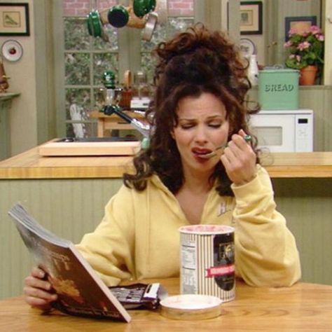 Top of the morning, CAMPERS. 🥣 #fran The Nany, Nana Fine, Miss Fine, Nanny Outfit, Fran Fine Outfits, Fran Drescher, Fran Fine, The Nanny, Nanny