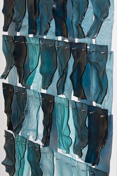 Glasses, Search and Google search on Pinterest Kiln Formed Glass, Contemporary Glass Art, Cast Glass, Contemporary Glass, Fused Glass Art, Sculpture Installation, Glass Art Sculpture, Glass Artists, Art Plastique