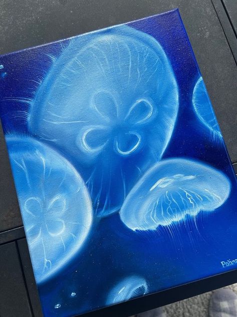 Small Jellyfish Painting, Cool Paintings Ideas Easy, Jelly Fish Painting Black Canvas, Painting Ideas Sea, Ocean Painting Ideas, Cute Oil Painting, Painting Jellyfish, Paintings Ocean, Transparent Drawing