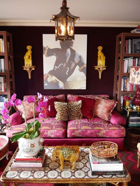 Alex Papachristidis Pink Couches, Dark Walls, Maximalist Decor, Chinoiserie Chic, Chaise Lounges, Bohol, Arabian Nights, A Living Room, Home Fashion