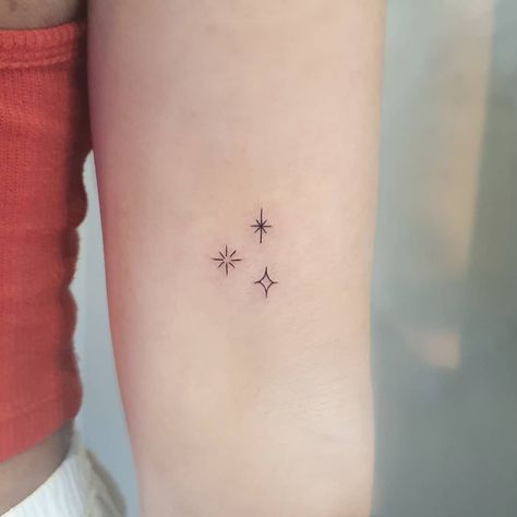 30+ Stunning Star Tattoo Design Ideas for Stellar Body Art - Tattoo Inspo Hub 3 Star Tattoos For Women, Star Tattoo Minimalist, 3 Star Tattoo, Three Stars Tattoo, Twinkle Tattoo Stars, 3 Stars Tattoo, Delicate Tatoos, Three Sister Tattoos, Dainty Tats