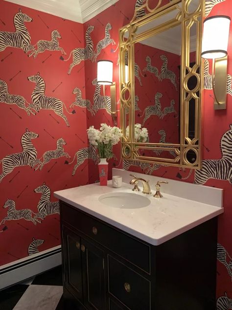 25 Red Bathroom Ideas That Will Never Go Out of Style Small Red Bathroom, Red Bathrooms, Red Bathroom Aesthetic, Red Powder Room, Red Bathroom Ideas, Red Bathroom, Dark Purple Bathroom, Maroon Bathroom, Small Powder Bathroom Ideas