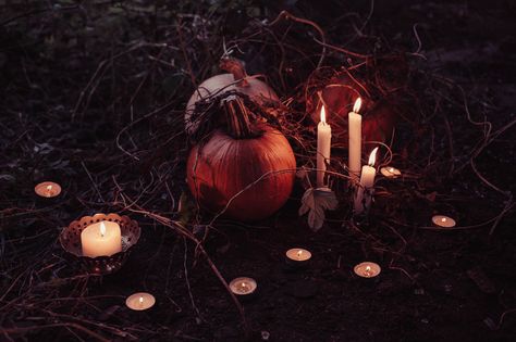 https://flic.kr/p/NccomC | Spooky Halloween decoration | Get more free photos on freestocks.org Voodoo Spell, Samhain Ritual, Samhain Halloween, Spell Caster, Photo Candles, Season Of The Witch, Groundhog Day, Beltane, Solve Problems