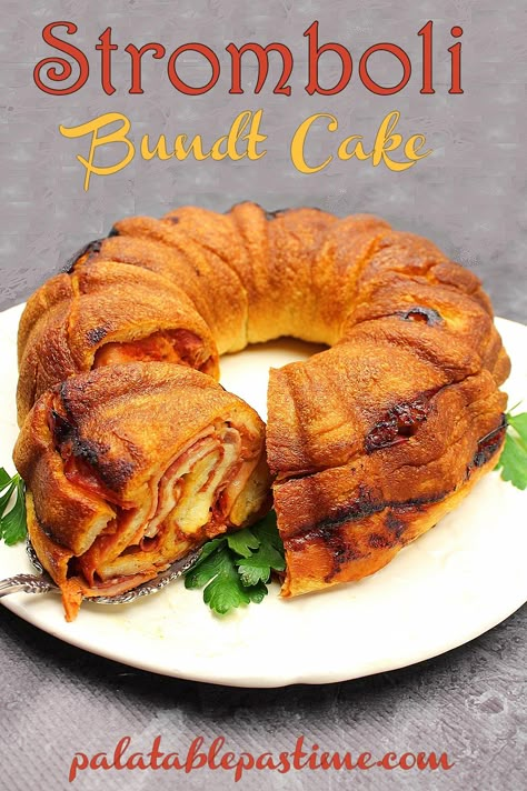 Bundt Pan Sandwich Recipes, Tube Pan Recipes, Bundt Breakfast, Stromboli Pizza, Bundt Pan Recipes, Stuffed Breads, Bundt Recipes, Hot Sandwiches, Stromboli Recipe