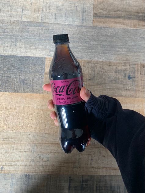 Coke Cola Zero Aesthetic, Cherry Coke Zero Aesthetic, Coke Zero Sugar, Low Weight Scale Aesthetic, Eating Distractions Aesthetic, Low Calorie Deficit, Coke Zero Aesthetic, Snack Low Calorie, Diet Coke Aesthetic