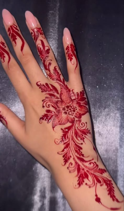 Red Henna Hand Tattoos, Chinese Henna Designs, Henna Half Sleeve Tattoo, Pakistani Tattoo Ideas, Henna Inspo Aesthetic, Birthday Henna Design, Pink Hand Tattoo, Pattern Hand Tattoo, Red Tattoo Dark Skin