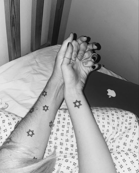 Jewish Tattoos For Women, Judaism Tattoo, Jewish Tattoo Ideas, Jewish Henna, Jewish Star Tattoo, Star Of David Tattoo, Jewish Couple, Jewish Tattoo, David Tattoo