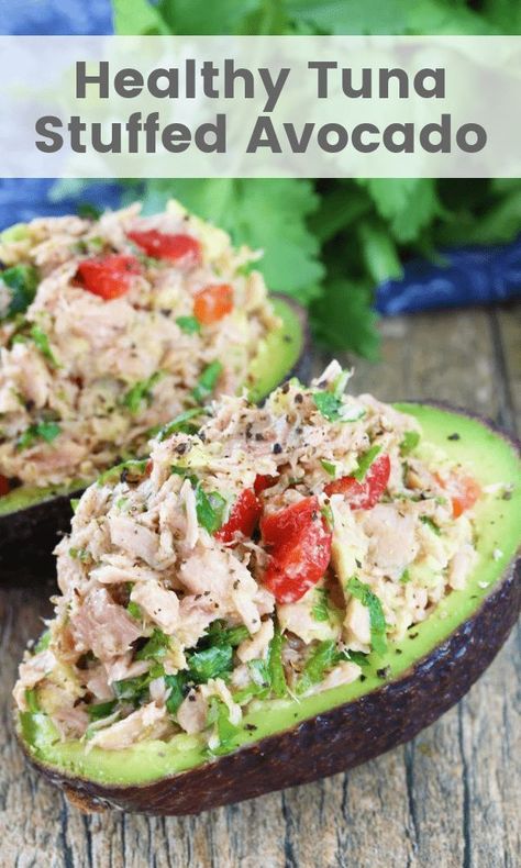 Tuna Stuffed Avocado, Avocado Recipes Healthy, Stuffed Avocado, Healthy Tuna, Tuna Recipes, Avocado Recipes, Idee Pasto Sano, Bell Pepper, Clean Eating Snacks