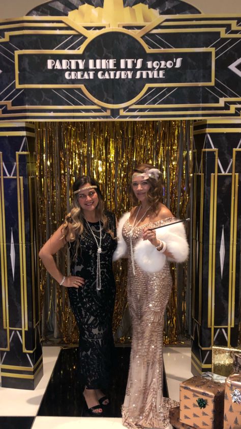 Roaring 20s Party Backdrop, Gatsby Party Photo Booth, Roaring 20s Prom Theme Decor, Great Gatsby Auction, Roaring 20s Party Photo Booth, Roaring 60s Party, Gatsby Themed Party Decorations Diy, Pink Great Gatsby Party, 1920 Photo Booth