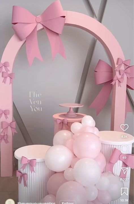 Coquette Bday Decor, All Pink Birthday Party Ideas, Bow Theme Backdrop, Coquette First Birthday Party, Pink Bow Themed Birthday Party, Pink Balloon Centerpieces, Bow Themed First Birthday Party, Coquette Birthday Decor, Bow 1st Birthday Party