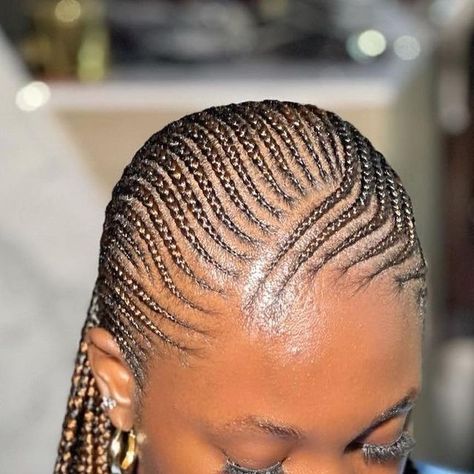 Hair Styles Straight Back, Straight Back Natural Hair, Straight Back Hairstyles 2024, Conrows Lines And Braids 2024, Straight Back Hairstyle, Straight Back Cornrows With Designs, Conrows Lines And Braids, Cornrolls Hairstyles, Afro Cornrows