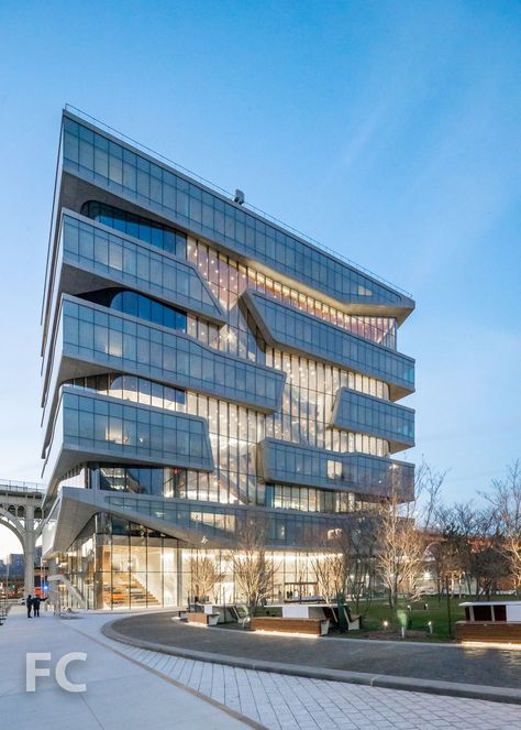 Modern University Architecture, University Building Architecture, Facade Skin, Columbia Business School, Modern University, Work Building, Hockey Romance, Modern School, School Field