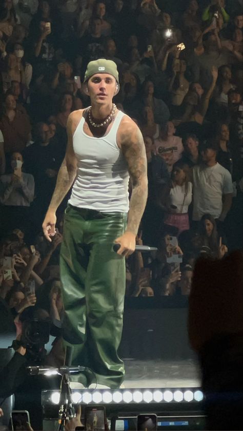 Justin Bieber Tank Top, 2000s Fashion Men, Justice World Tour, Justice Tour, Justin Bieber Style, I Love Justin Bieber, Love Justin Bieber, Slim Shady, 2000s Fashion