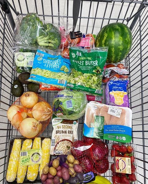 Pepper on Instagram: “Another @aldiusa haul! Stocked up veggies and produce for the week to go along with things I already have in the house. • • • #ww…” Aldi Haul, Sugar Free Chocolate Syrup, Fruit Strips, Butterball Turkey, Aldi Finds, Paleo Granola, Diet Restrictions, Seaweed Snacks, Bypass Surgery