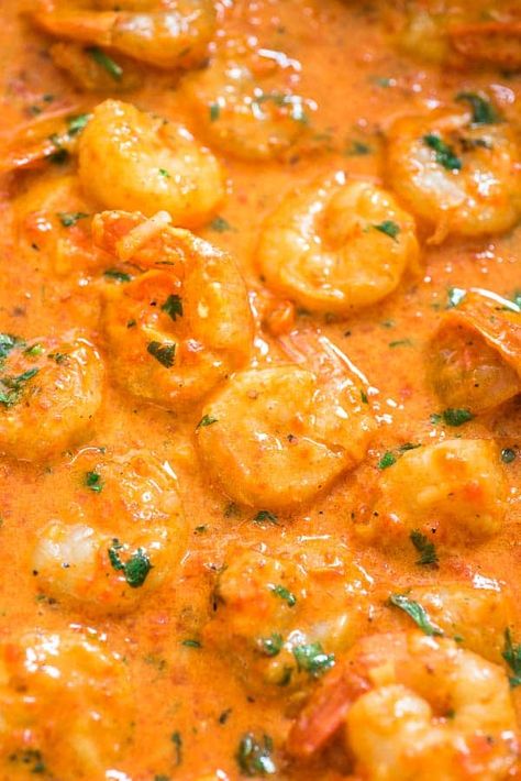 This Shrimp in Roasted Pepper Sauce is lip-smacking good! Roasted bell pepper paired with cream and Parmesan cheese create a very unique and delicious sauce. #shrimp #seafood #dinner Lunch Italian, Asian Ribs, Roasted Pepper Sauce, Paprika Sauce, Red Pepper Sauce, Shrimp Dishes, Seafood Dinner, Roasted Peppers, Peppers Recipes