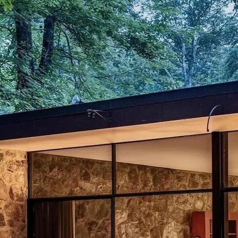 Kelly Behun on Instagram: "The Noyes House Il in New Canaan, Connecticut designed by Eliot Noyes in 1954 / 📸 Michael Biondo .  #noyeshouseIl #newcanaan #connecticut #eliotnoyes #midcentury #michaelbiondo #architect #architecture #archidaily #design #interior #design #kellybehunstudio @mikebiondophoto via @siva.space" Noyes House, Craig Ellwood, New Canaan Connecticut, Kelly Behun, Studio Mumbai, Richard Neutra, Peter Zumthor, Philip Johnson, John Pawson